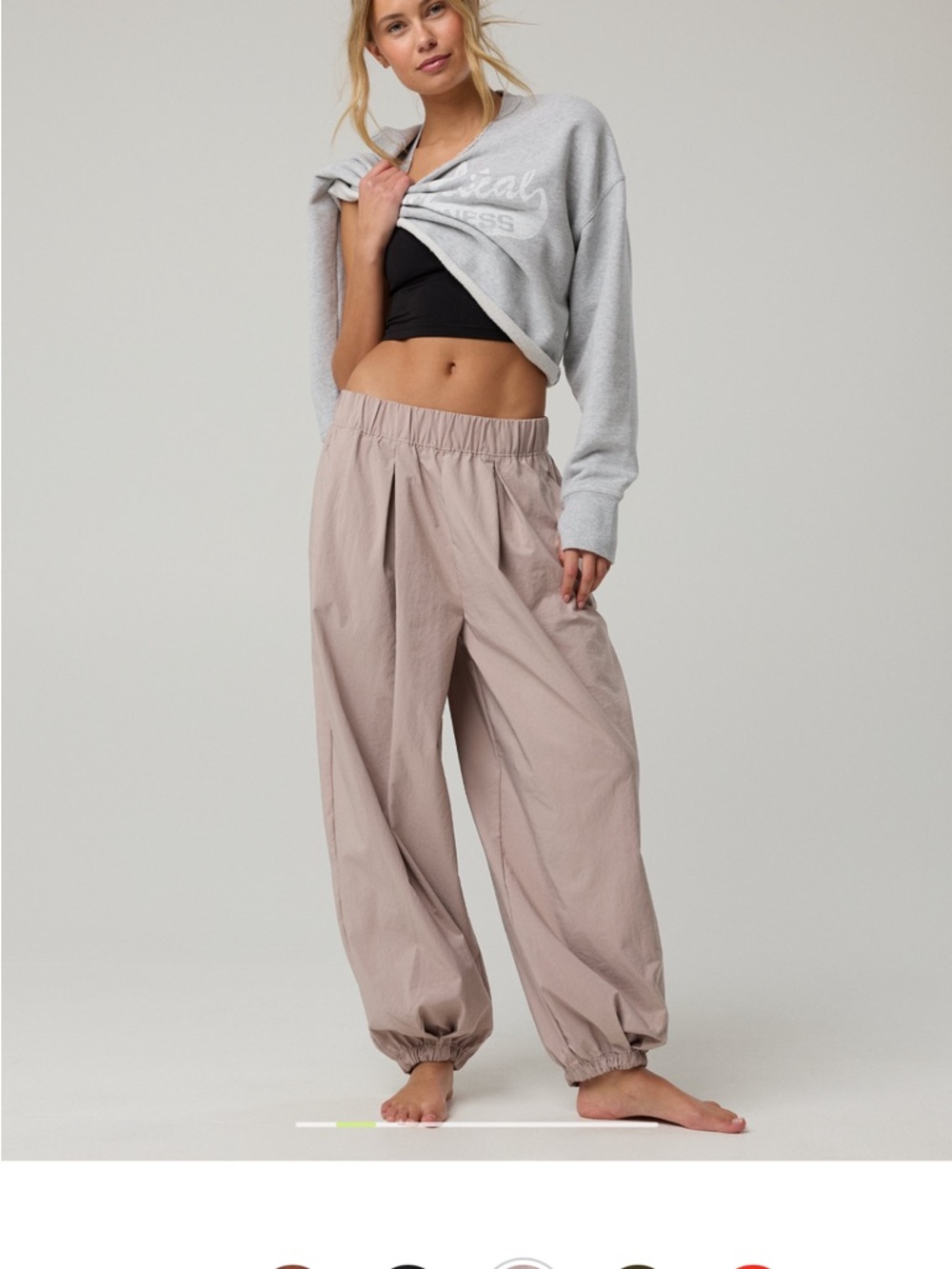 OFFLINE By Aerie Nice Moves Balloon Pant in Pebble - Picture 2 of 8